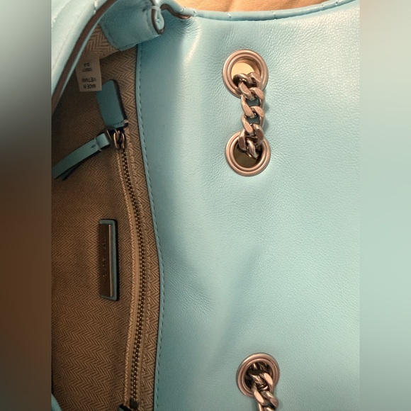 Tory Burch Small Kira Chevron Convertible Shoulder Bag in Light Celeste. - Picture 3 of 6